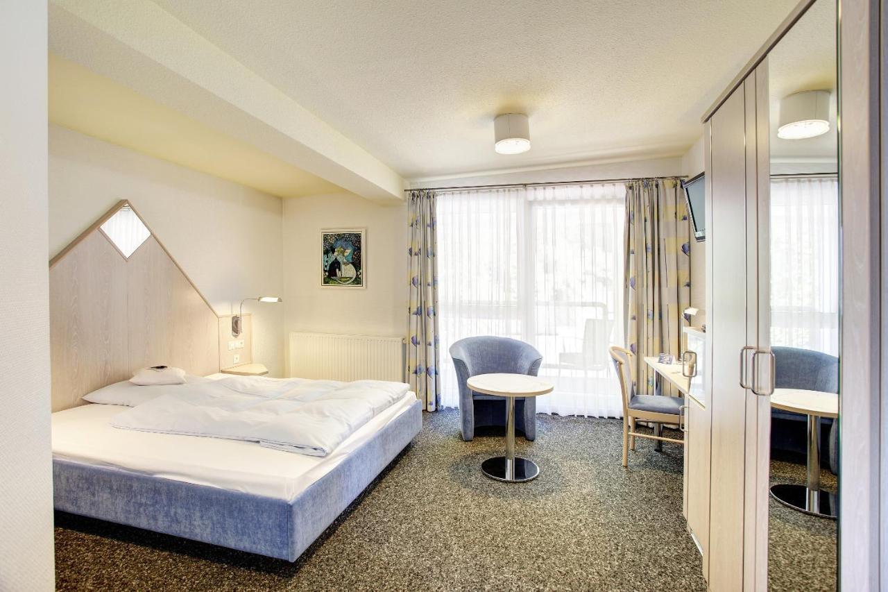 alfa hotel Sankt Ingbert Esterno foto